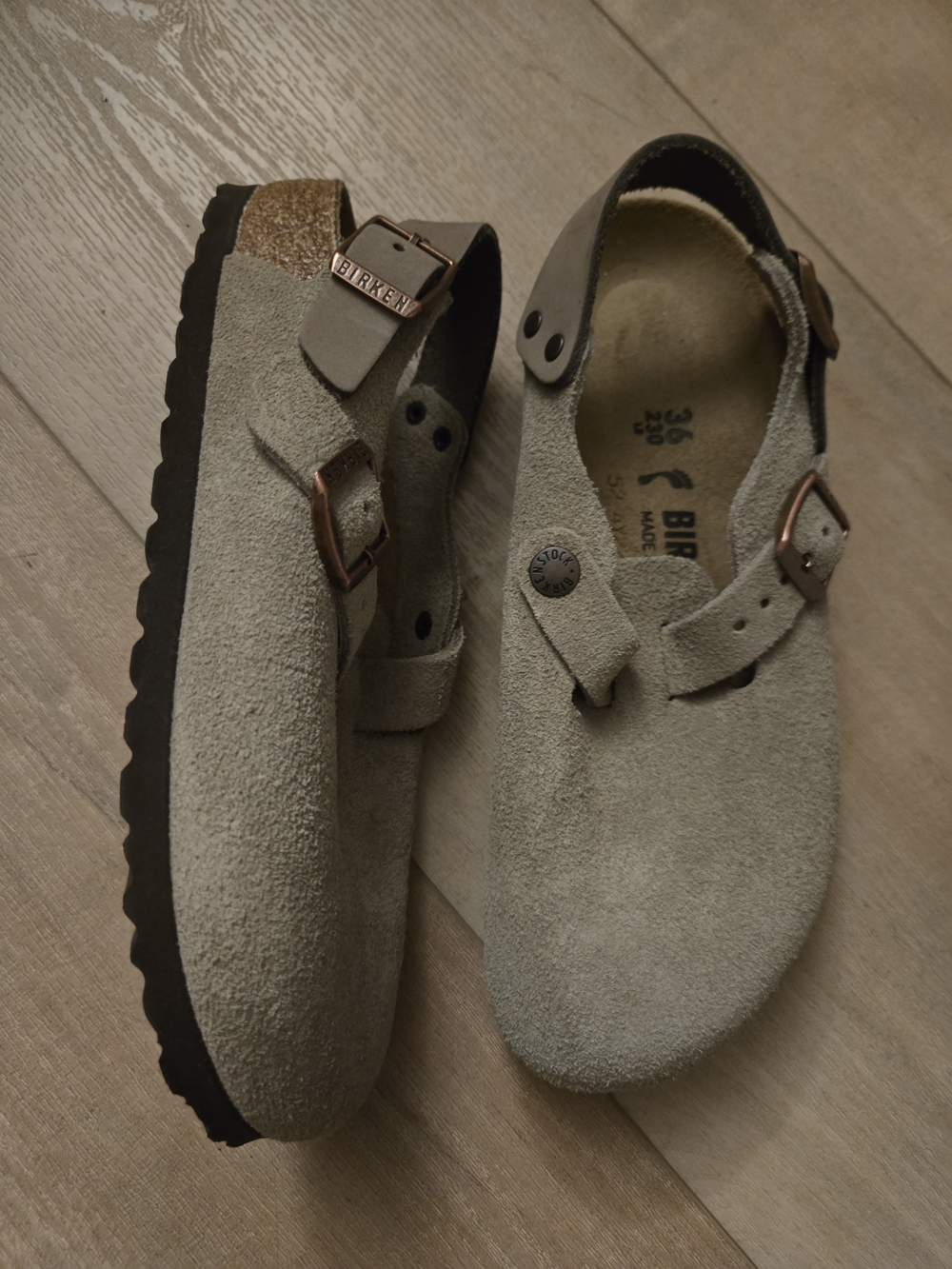 Birkenstock - Beige Tokio Suede Clogs - 36